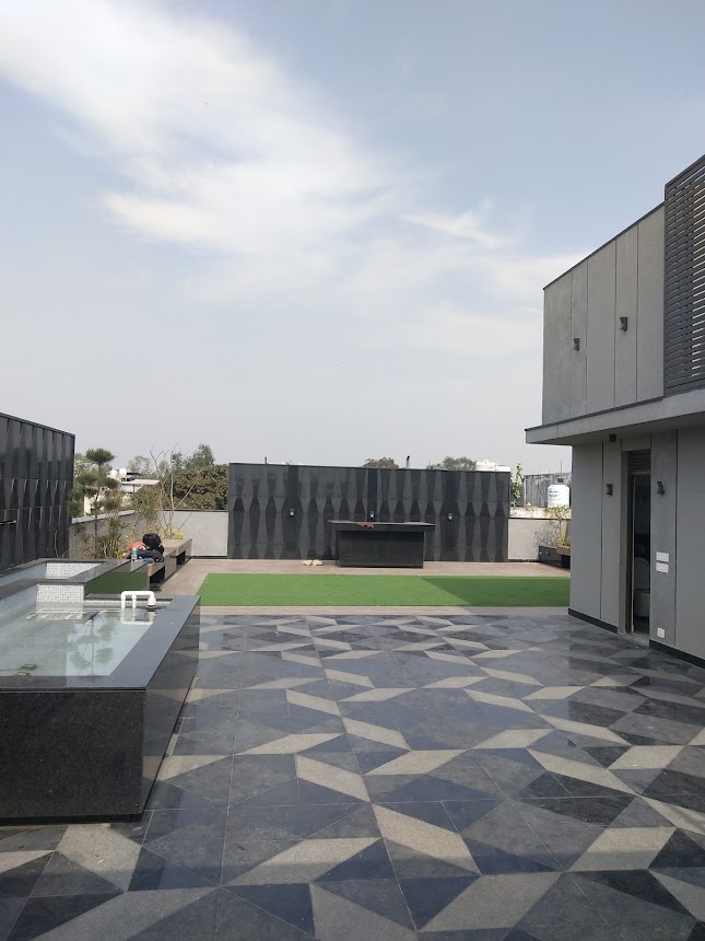 Builder floor Available for Sale in New Friends Colony